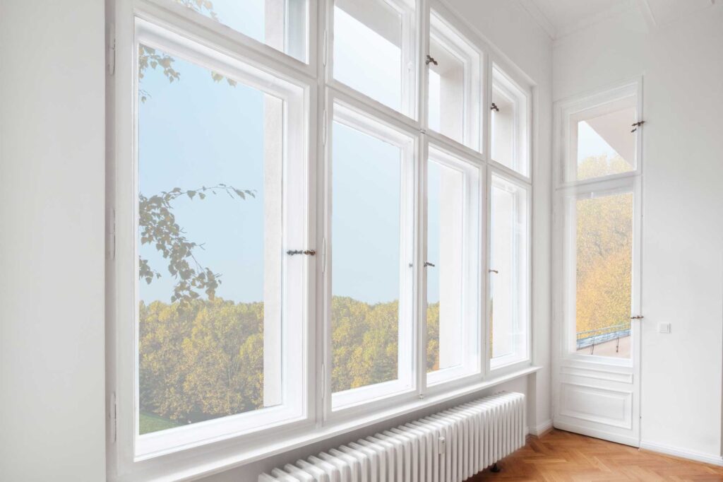 Aluminum_alloy_sliding_window_with_screen